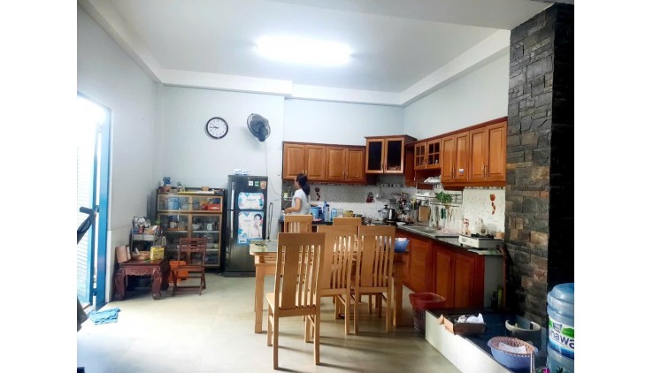 Bán nhà 3 tầng, 95m², 4.5 tỷ, Tân Tạo A, Bình Tân, HCM